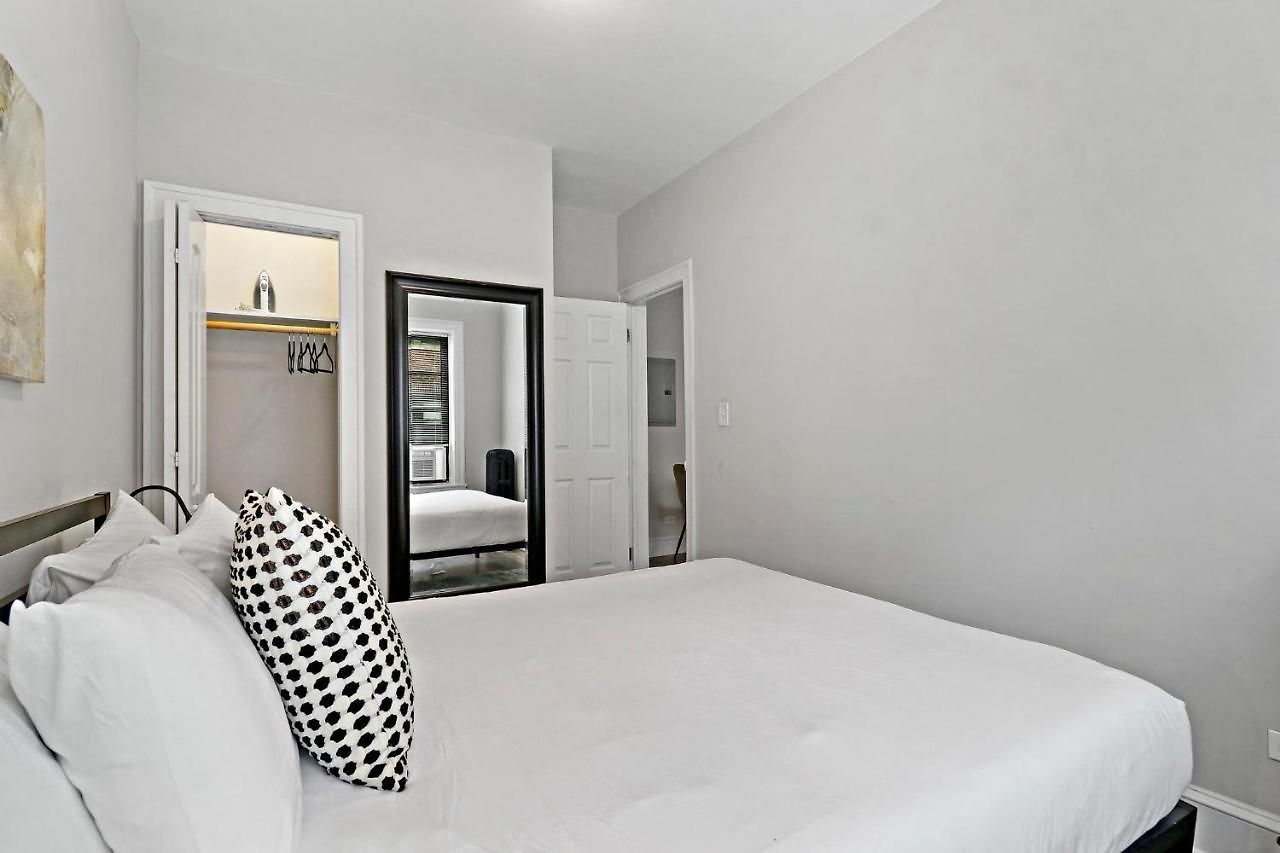 Warm & Lovely 2br Close To Dining & Shops - Touhy 1s * Chicago