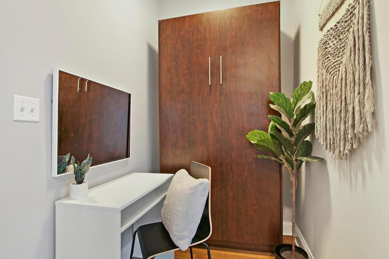 Stylish In Portage Park - Pensacola 2n
