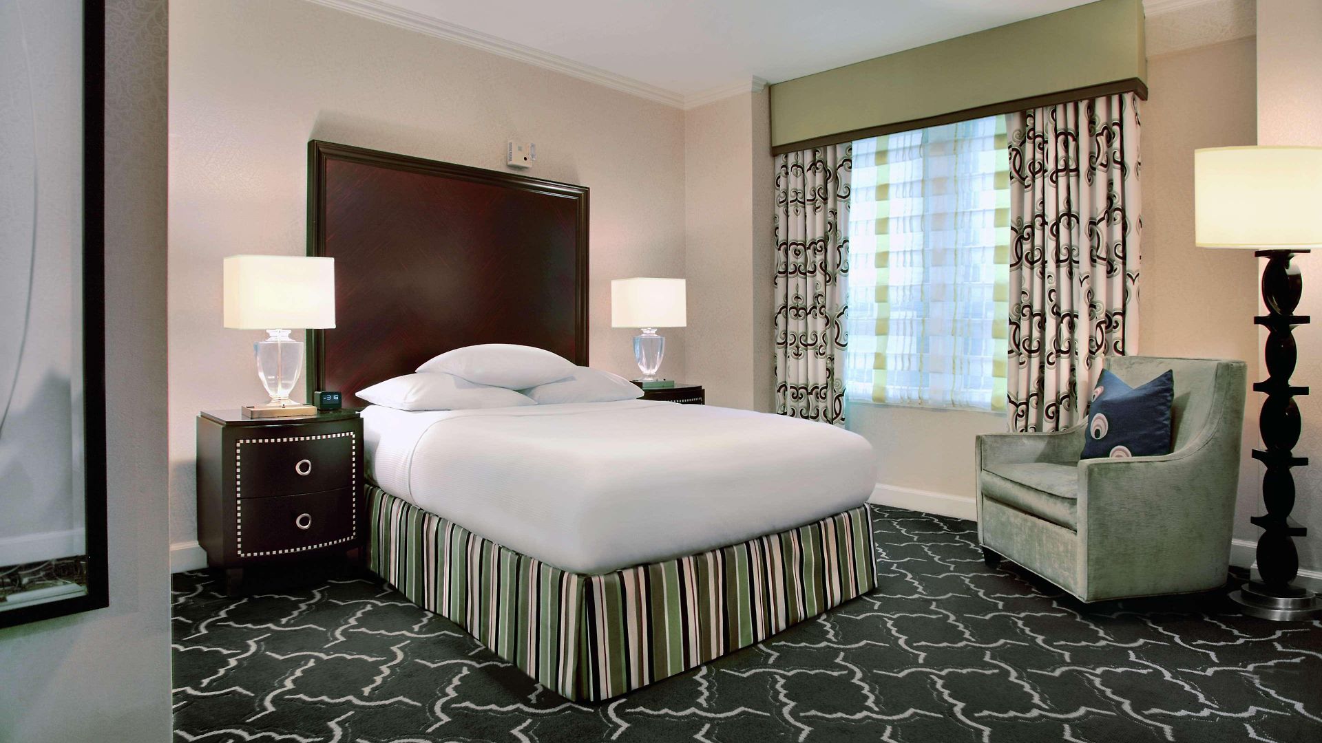 Hotel The Palmer House Hilton 4*