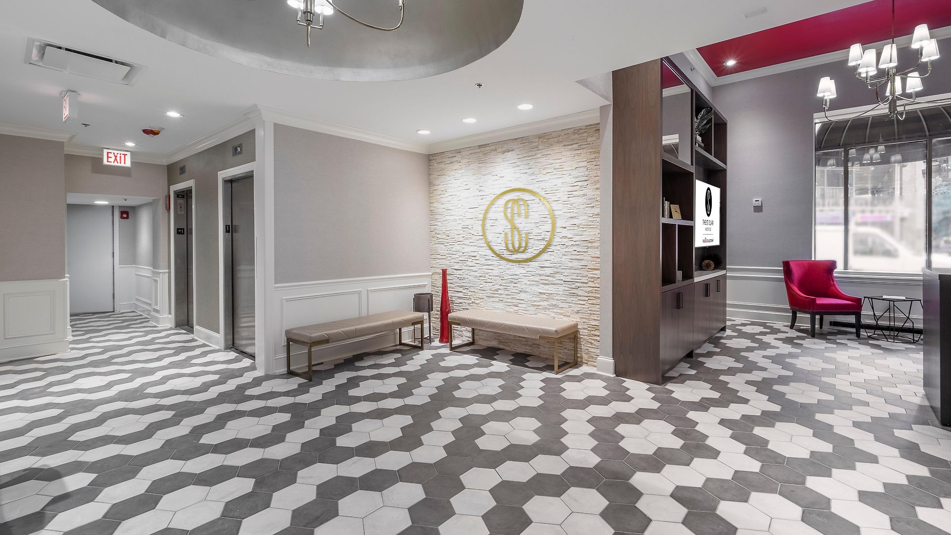 Saint Clair - Magnificent Mile 4*