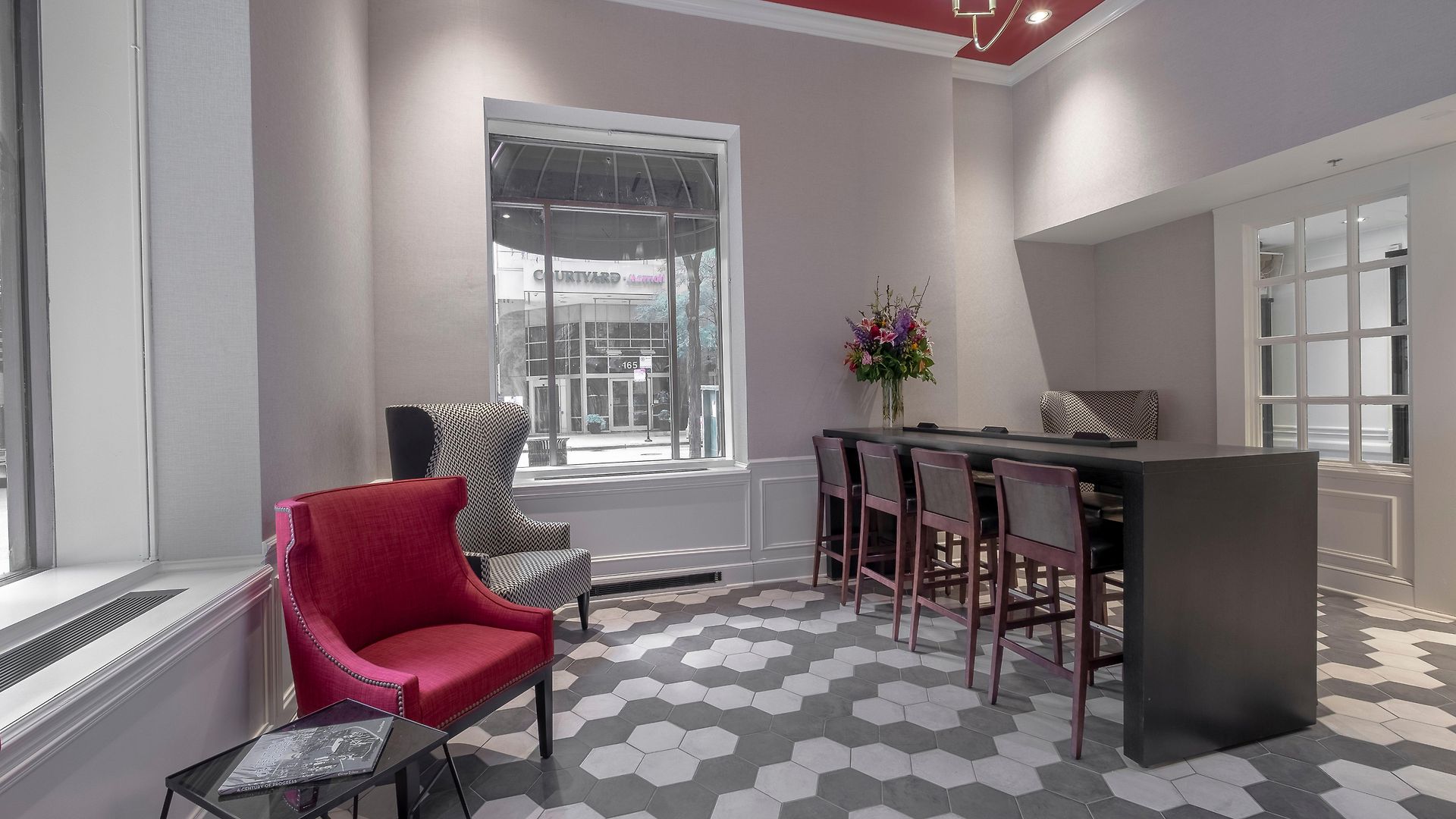 Saint Clair - Magnificent Mile Hotel