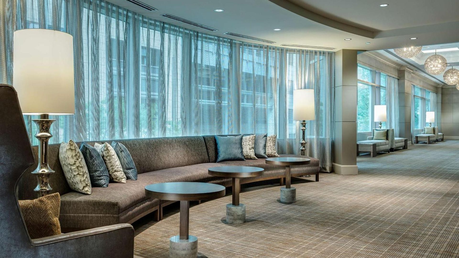 Hotel Hyatt Centric Magnificent Mile 4*