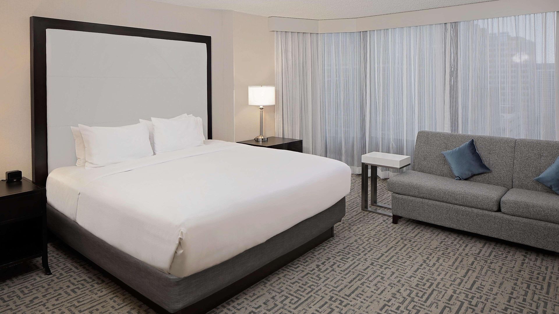 Hyatt Centric Magnificent Mile Hotel