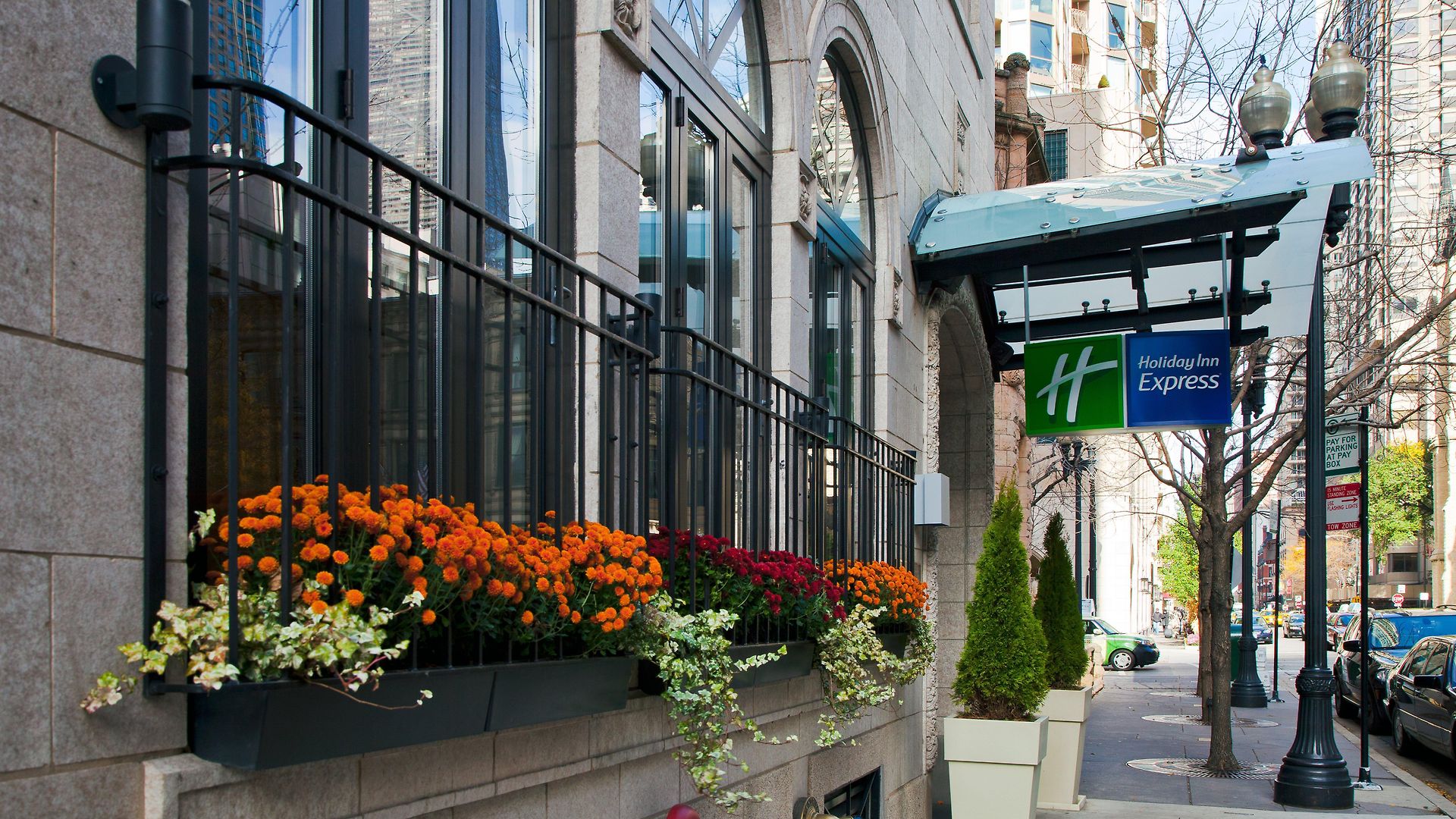Hotel Hyatt Centric Magnificent Mile 4*