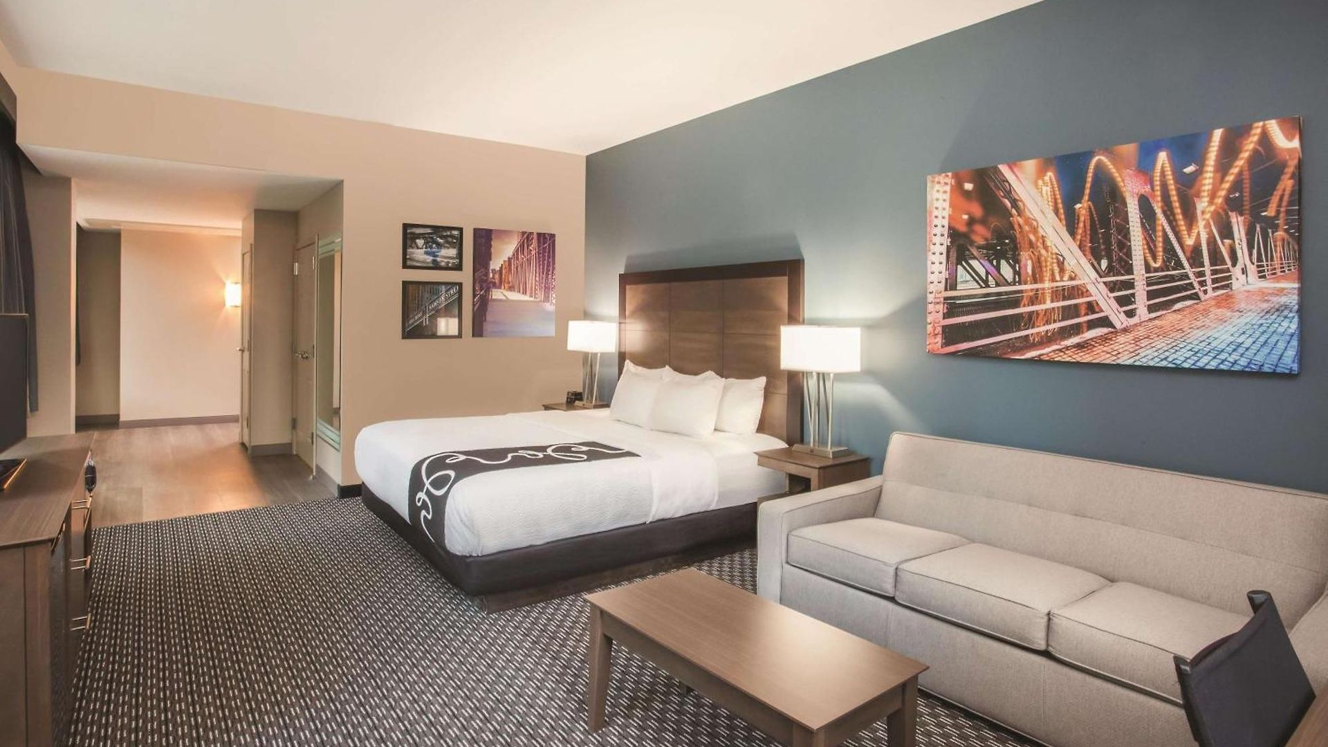 La Quinta & By Wyndham Downtown 3*