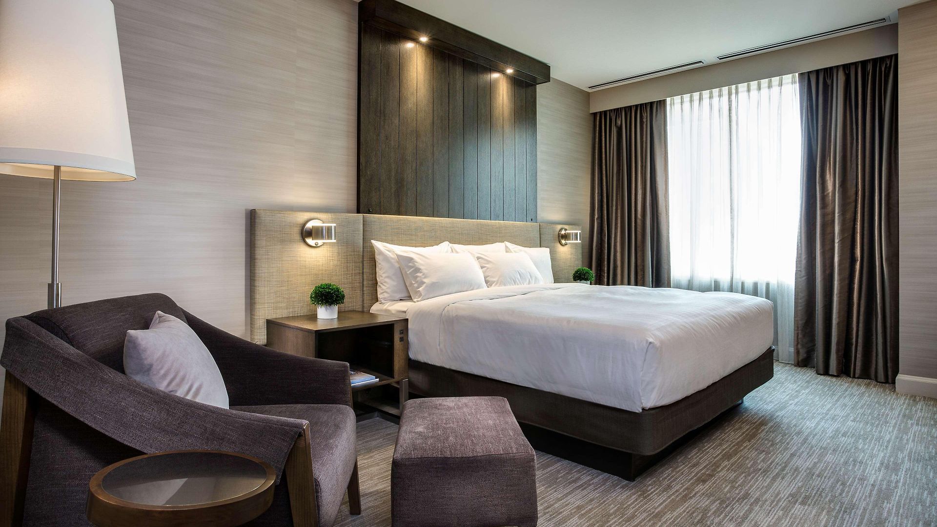 Doubletree By Hilton Magnificent Mile Hotel Chicago