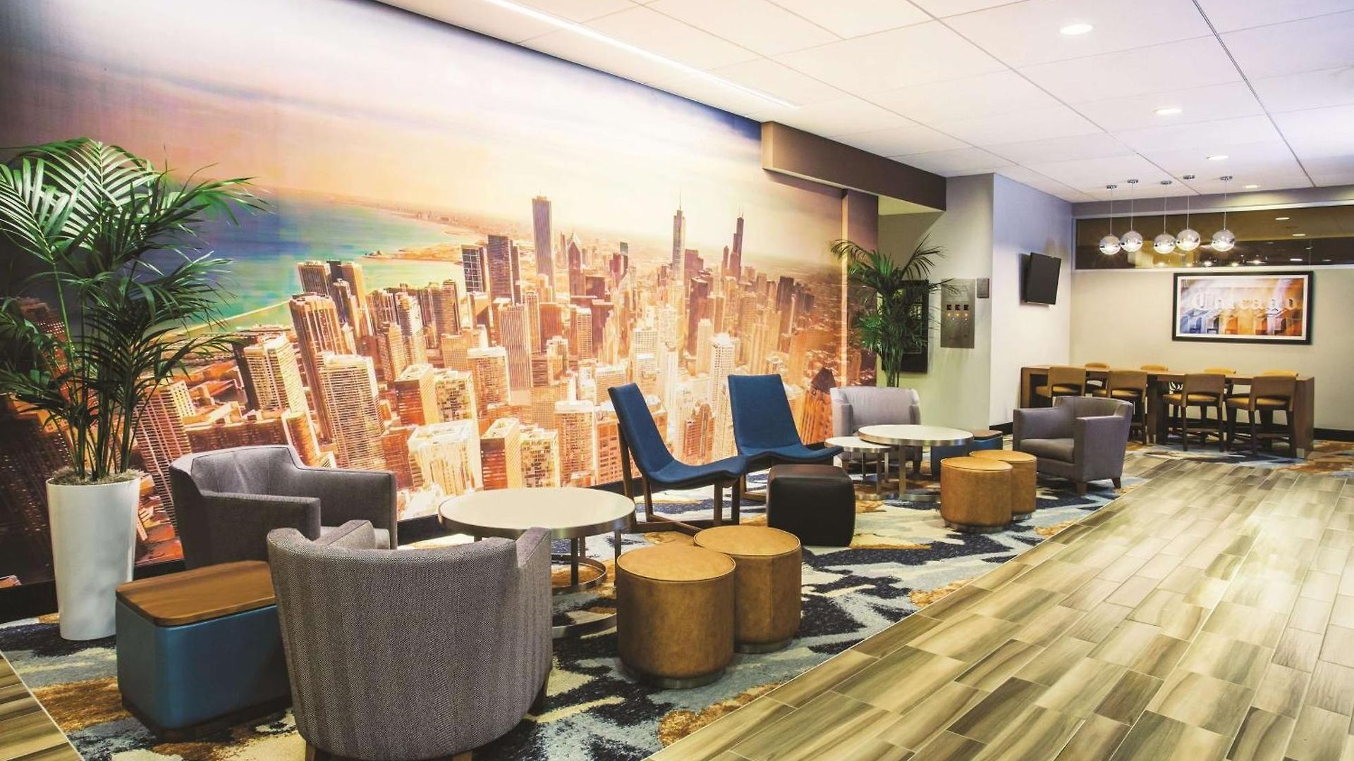 La Quinta & By Wyndham Downtown Hotel 3*