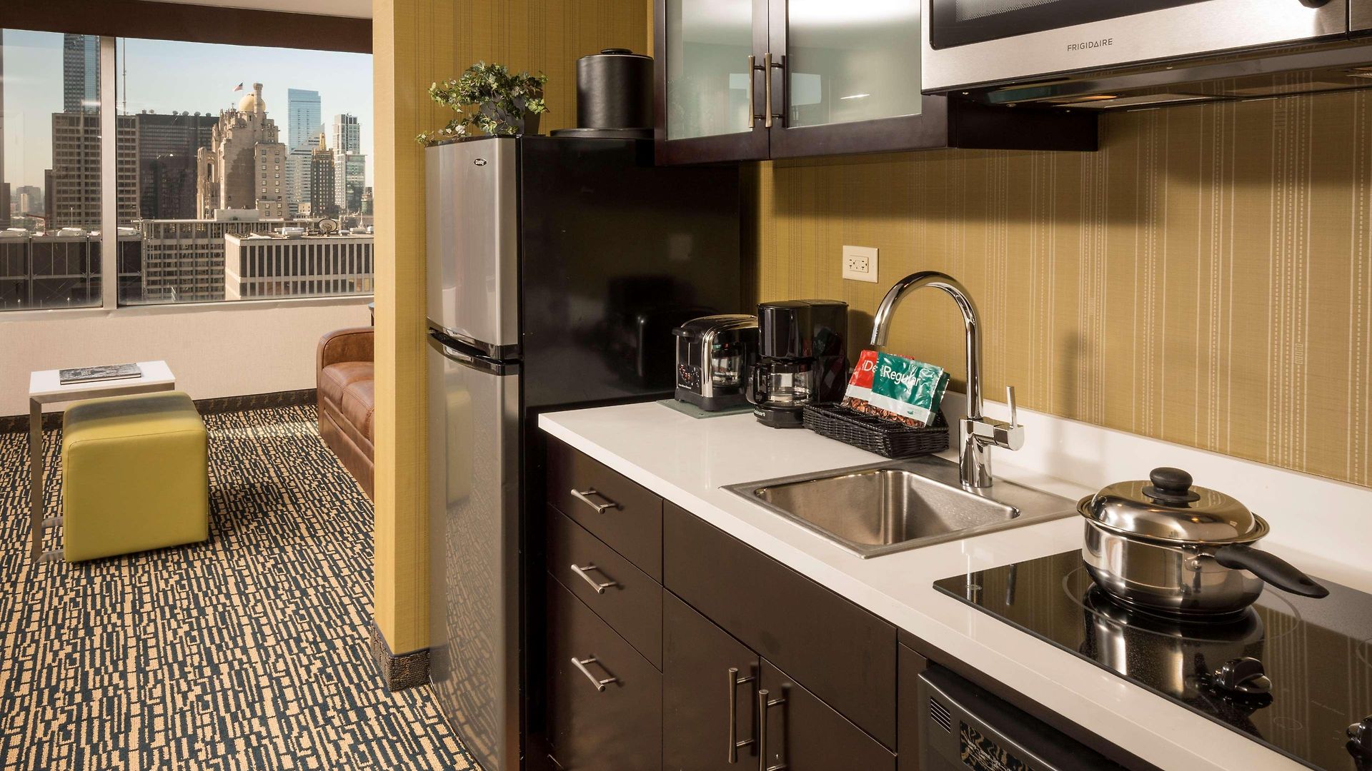Homewood By Hilton Downtown - Magnificent Mile Hotel 3*