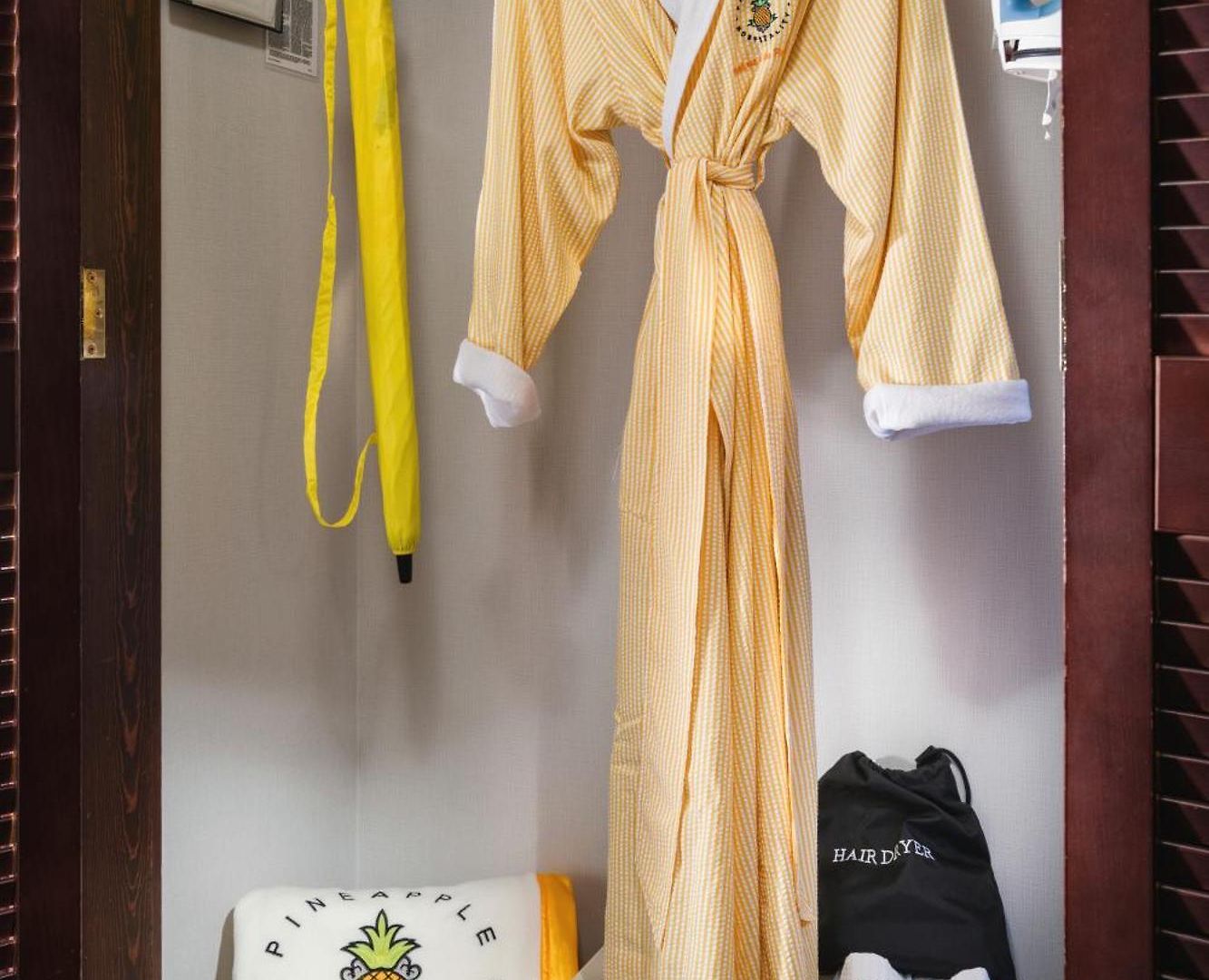 Hotel Staypineapple, An Iconic Hotel, The Loop 4*