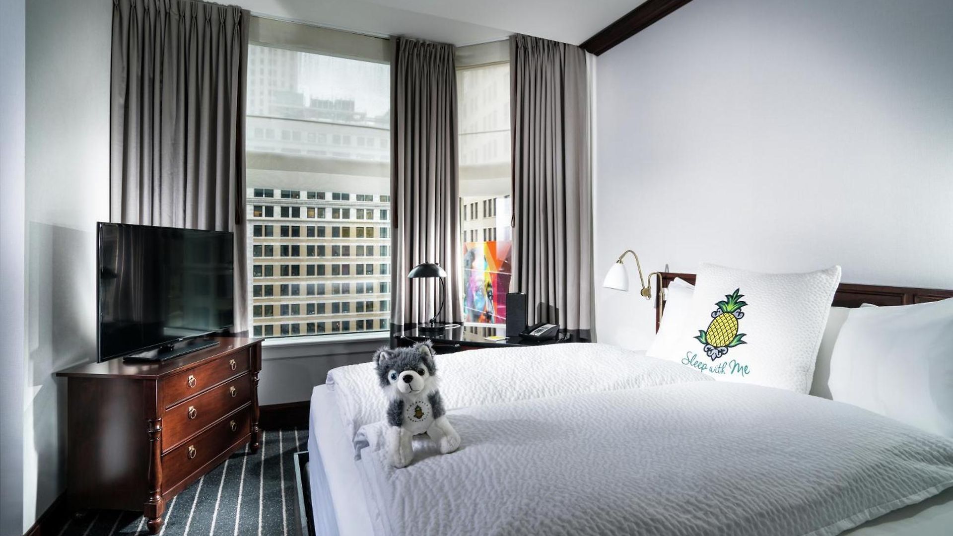 Staypineapple, An Iconic Hotel, The Loop Hotel 4*