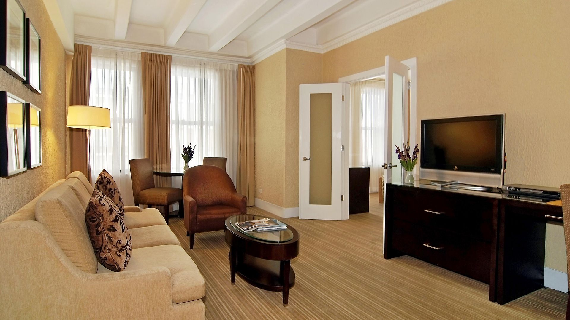Gale Hotel