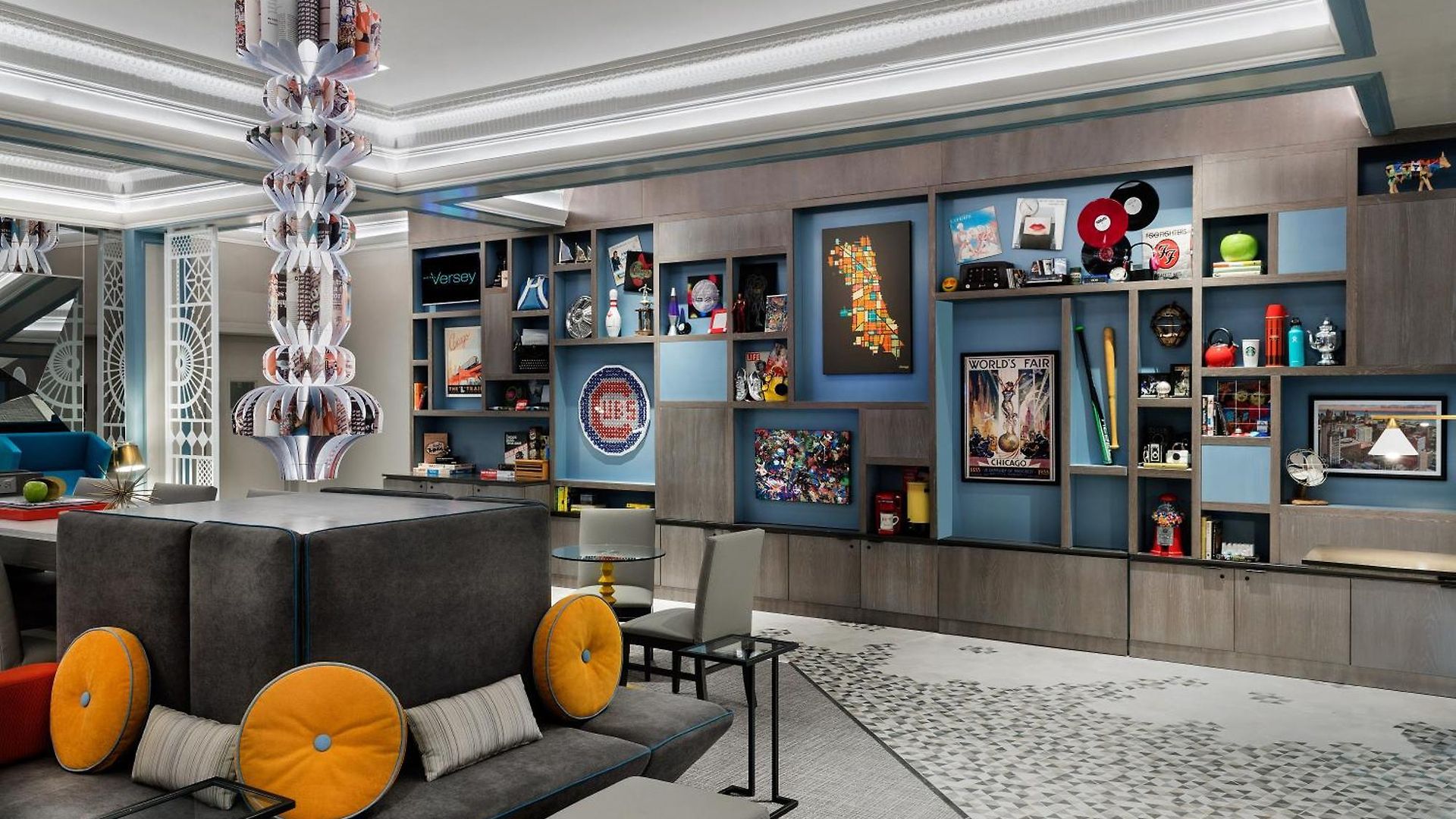 Versey Lincoln Park Hotel