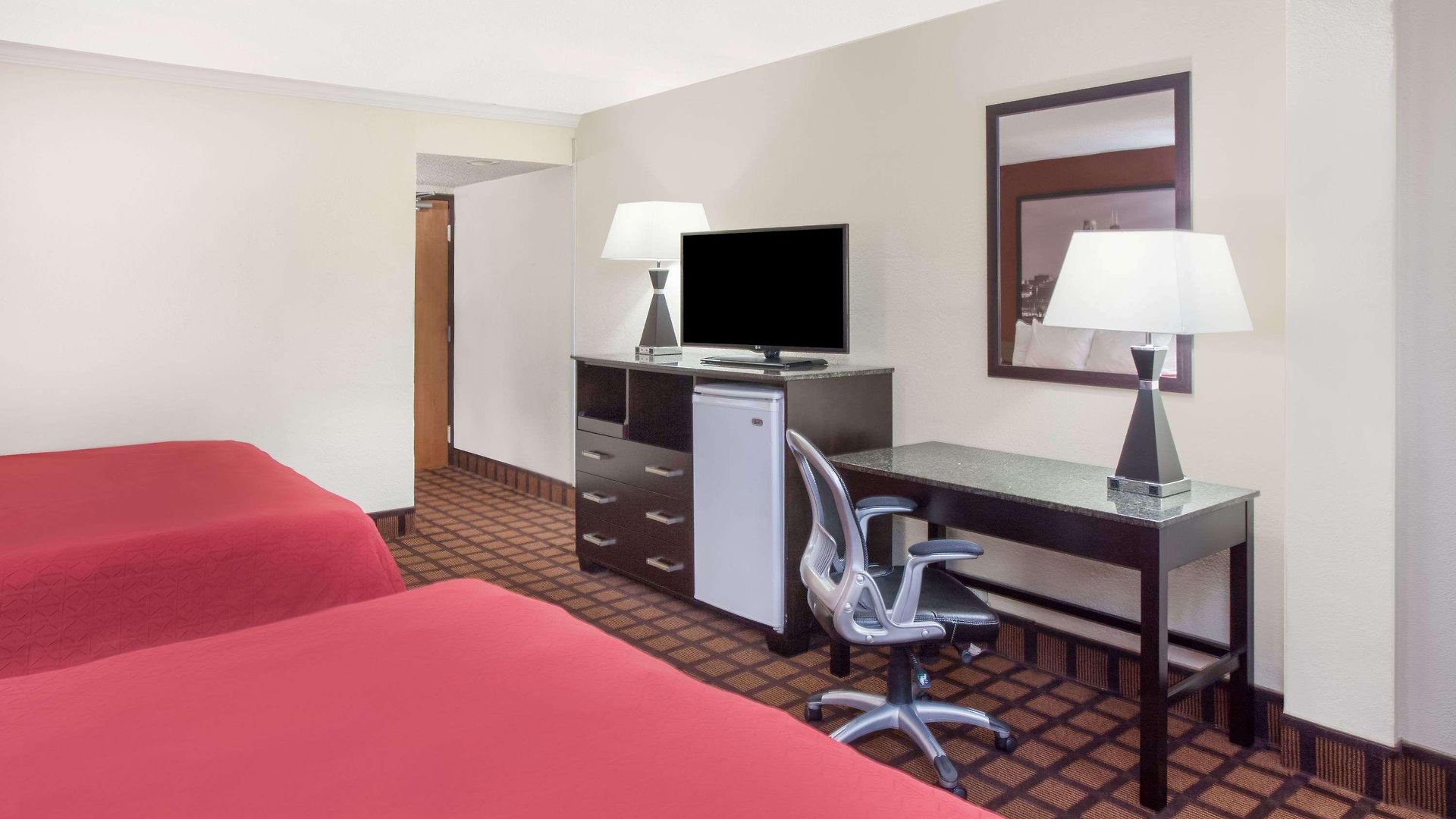 Super 8 By Wyndham Il 2*