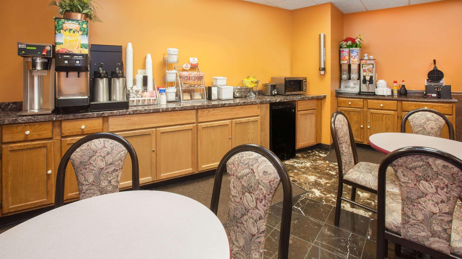 Super 8 By Wyndham Il Hotel 2*