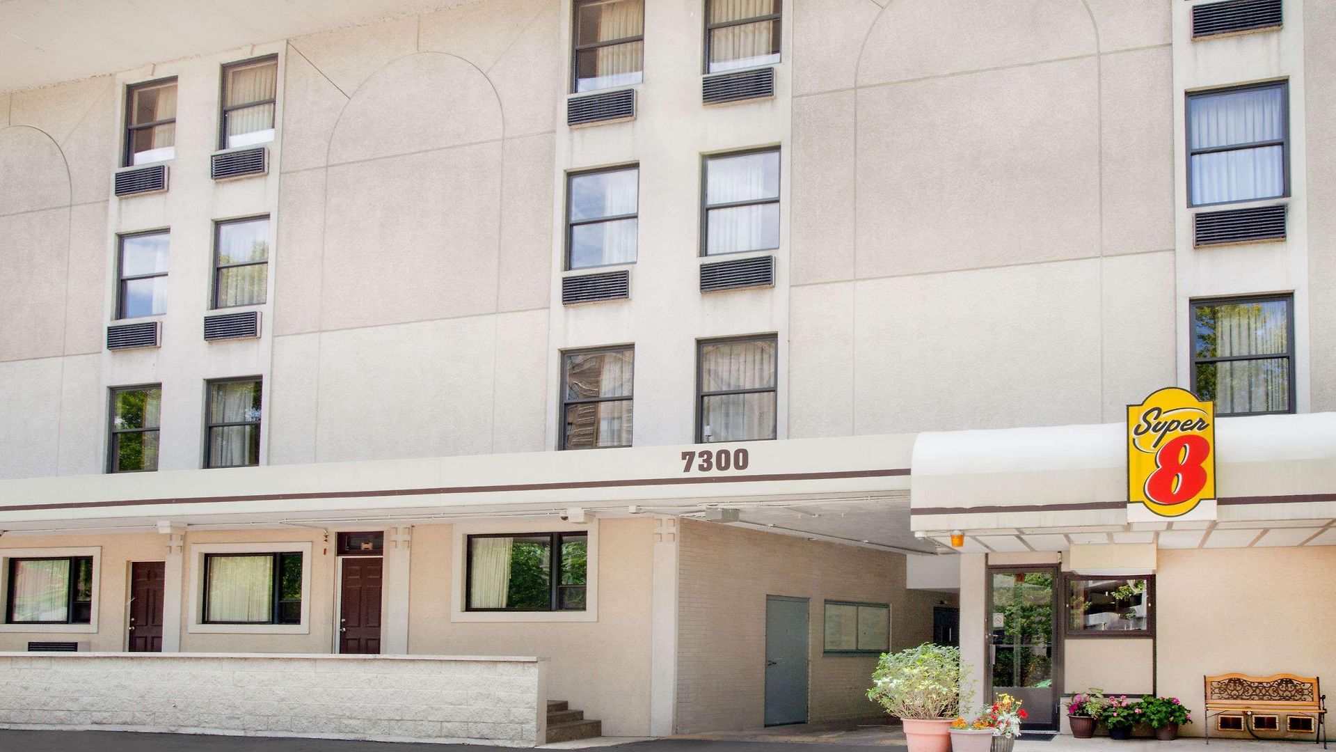 Super 8 By Wyndham Il Hotel
