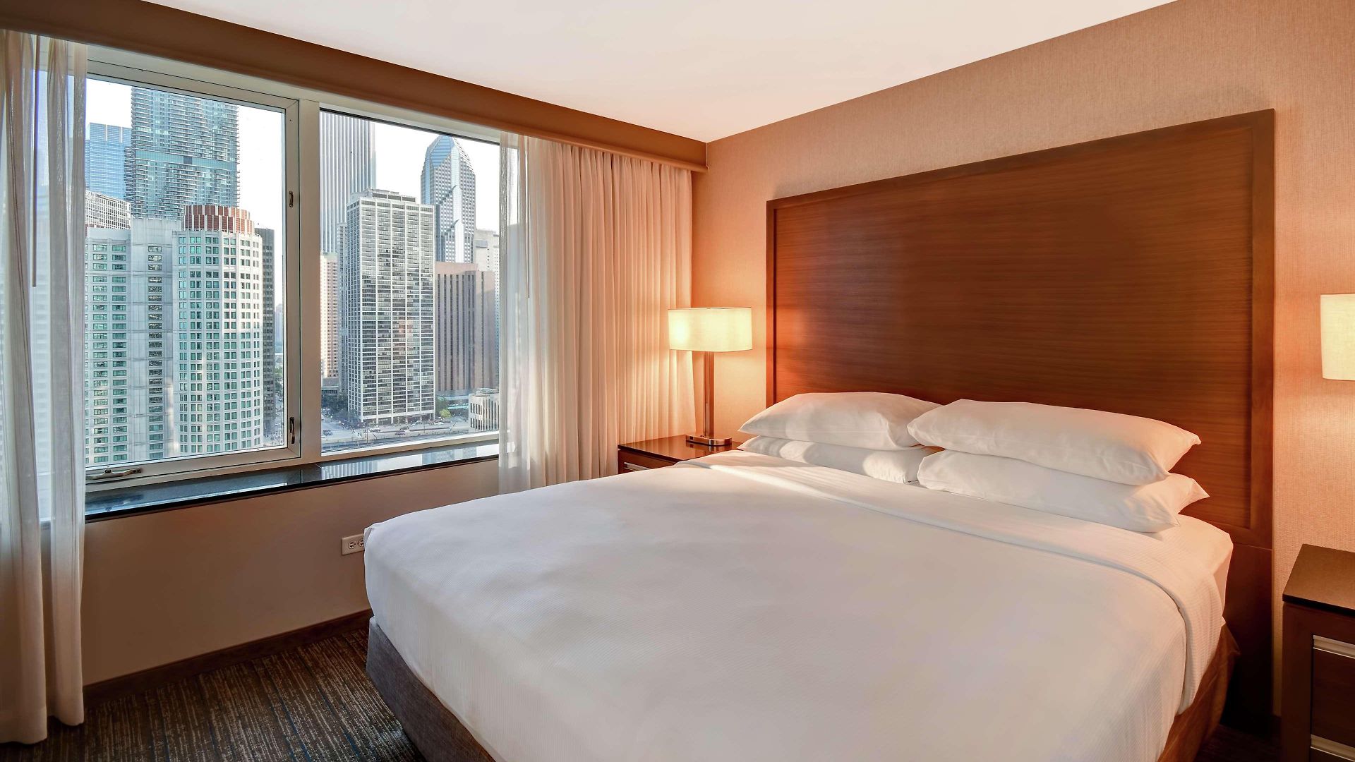 Embassy By Hilton Downtown Magnificent Mile