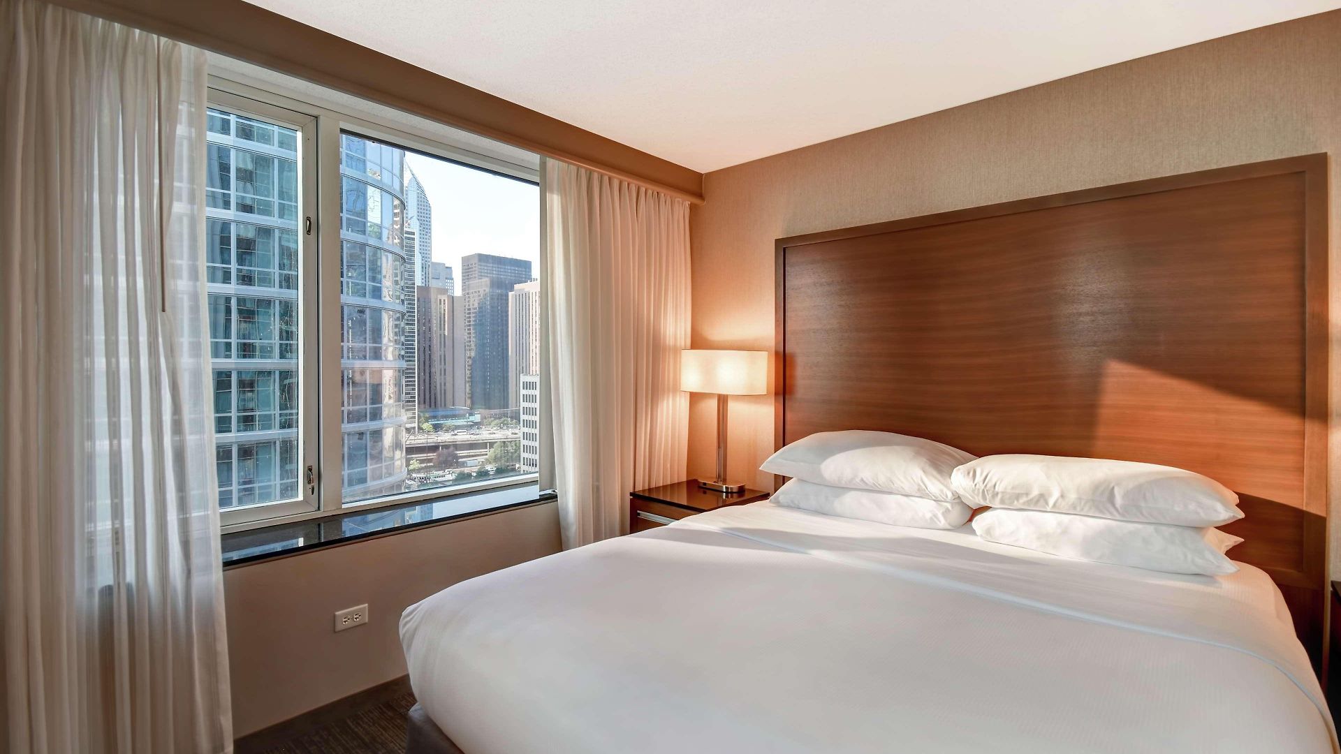 Embassy By Hilton Downtown Magnificent Mile Hotel Chicago