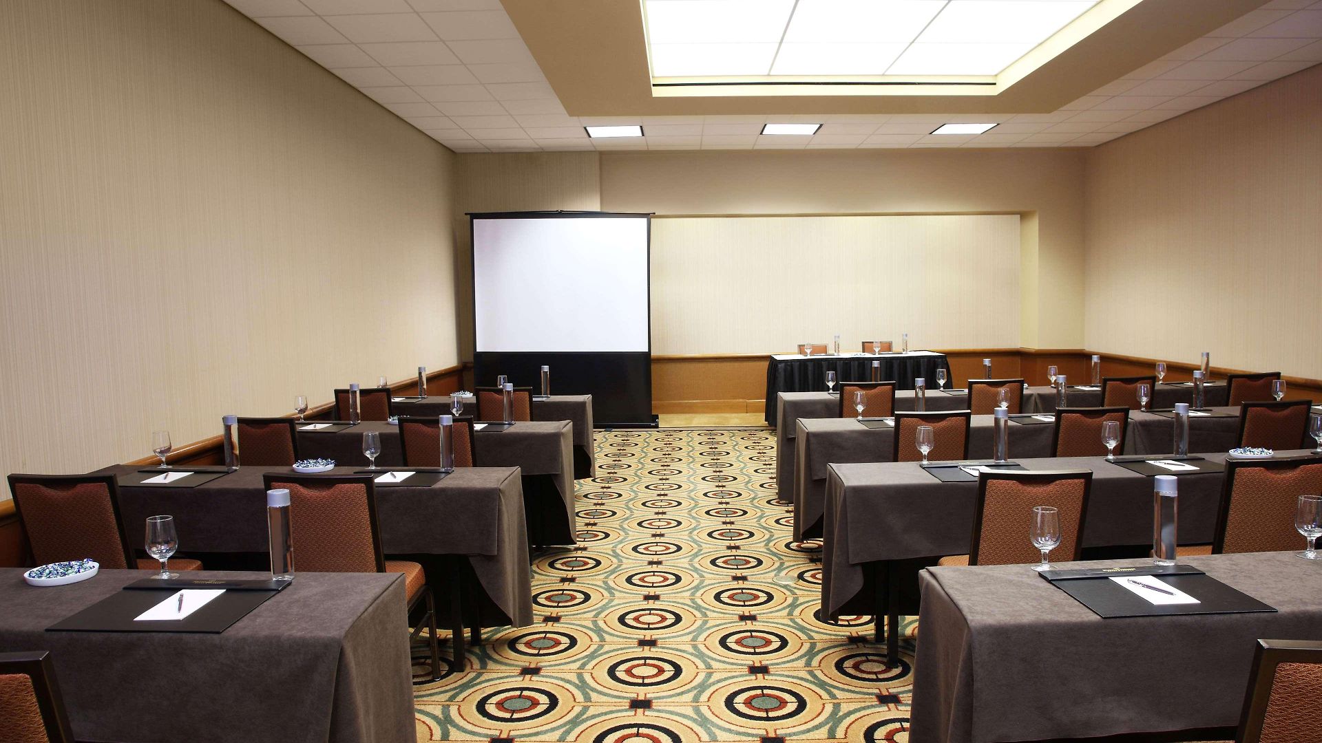 Hotel Sheraton Grand Riverwalk 4*