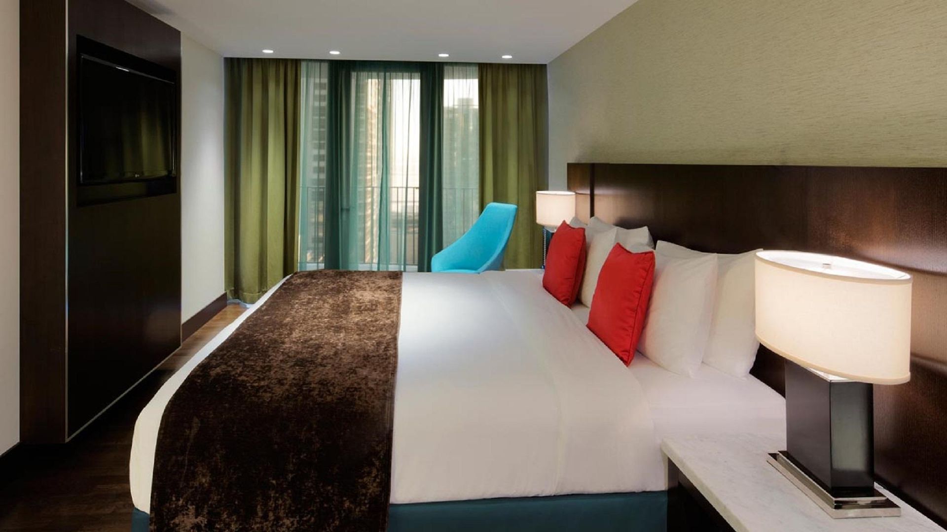 Radisson Blu Aqua Hotel,