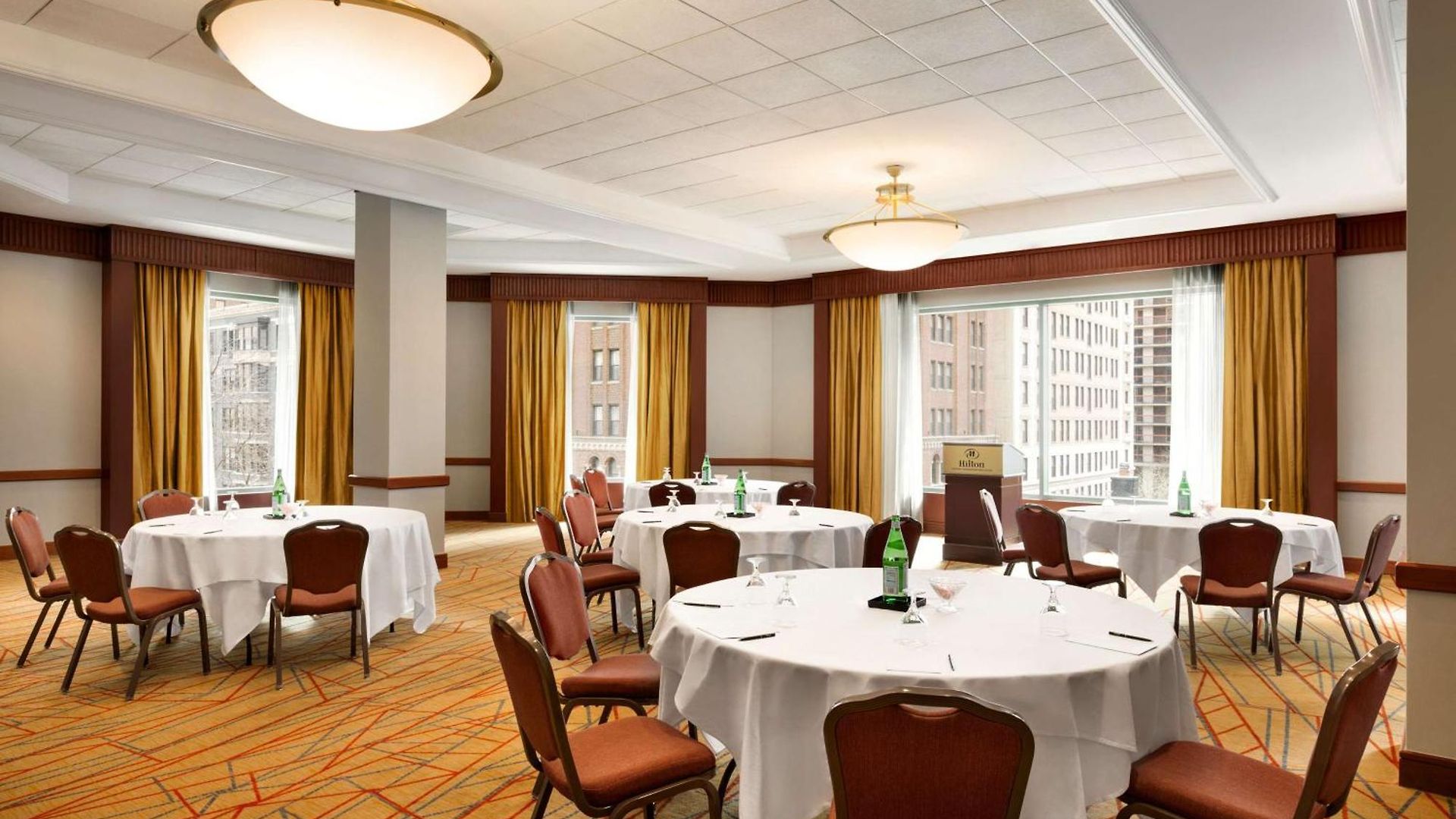 Hilton Magnificent Mile
