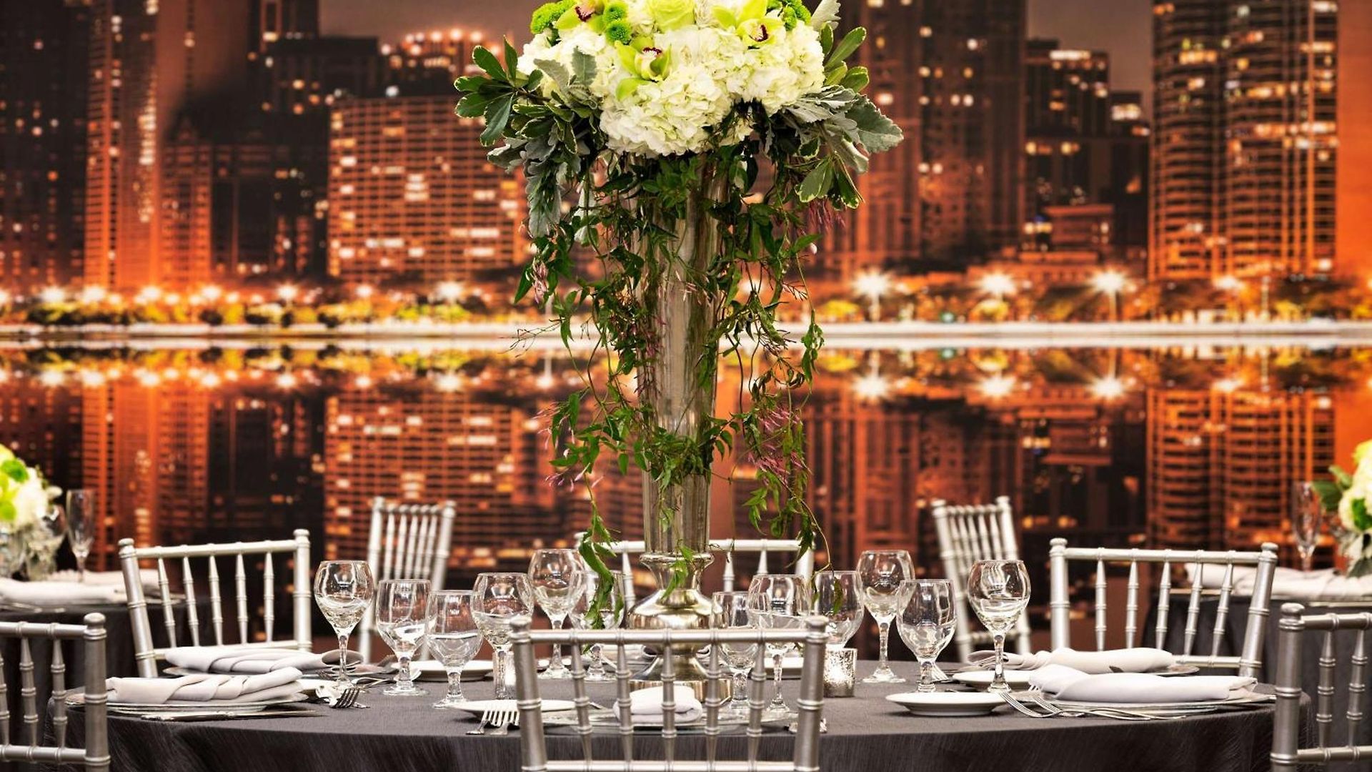Hilton Magnificent Mile 3* Chicago