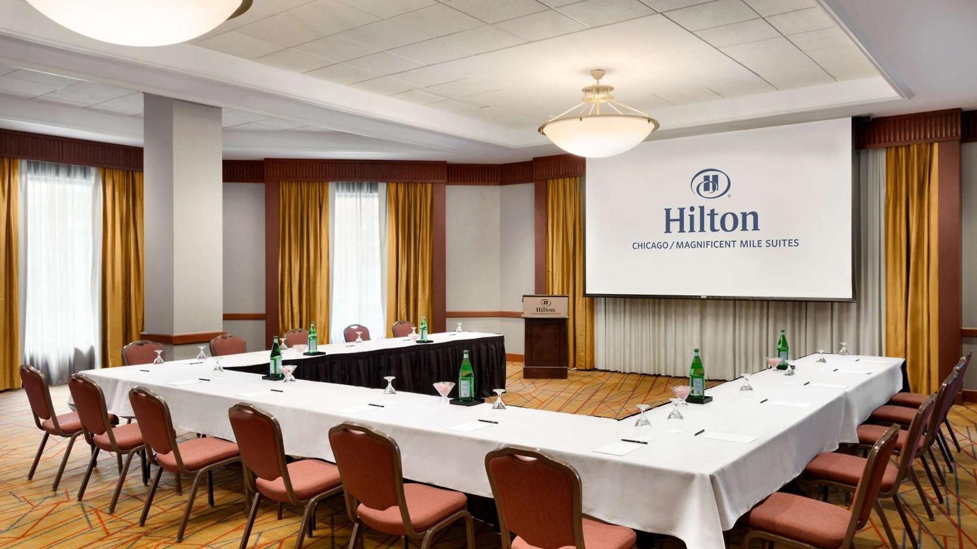 Hilton Magnificent Mile Hotel