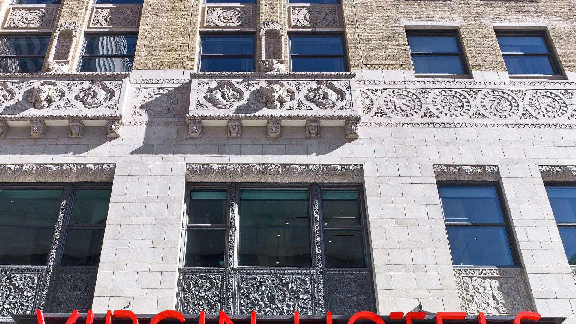 Sports Illustrated Hotel Chicago