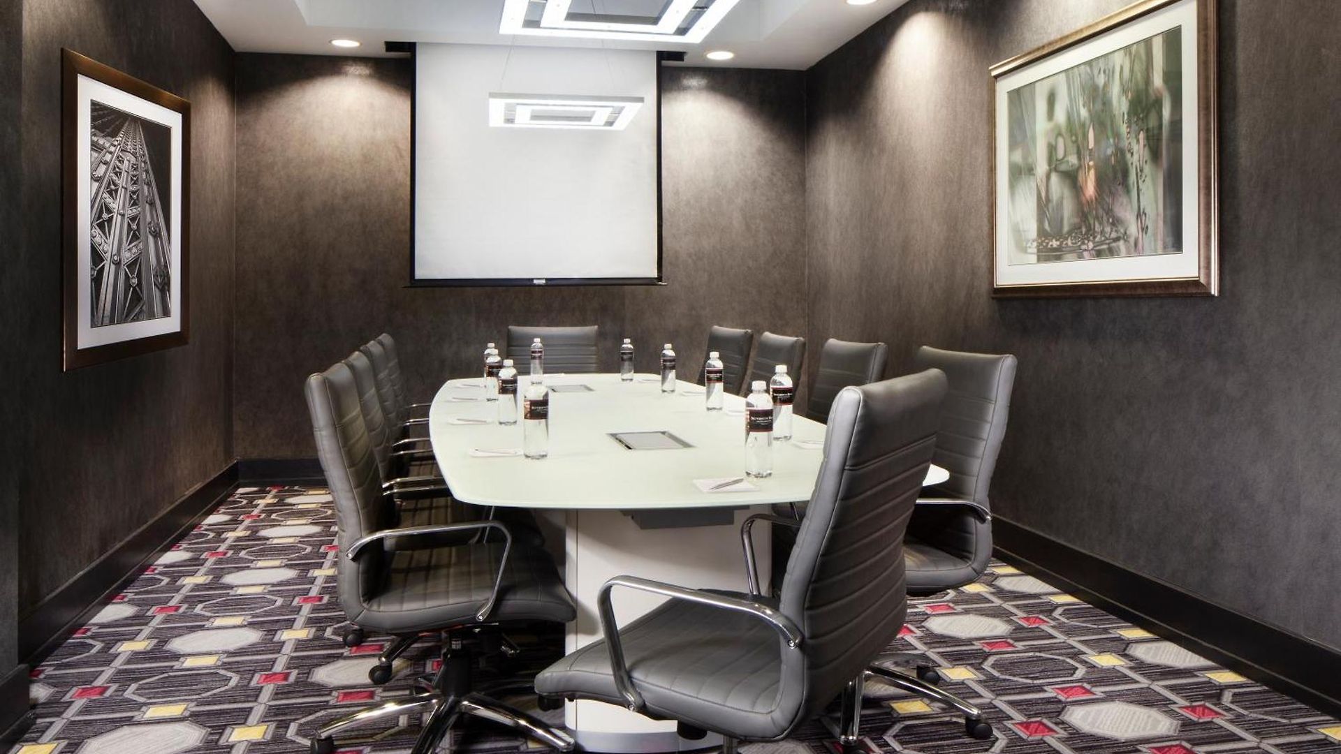 Silversmith Downtown Hotel 4*