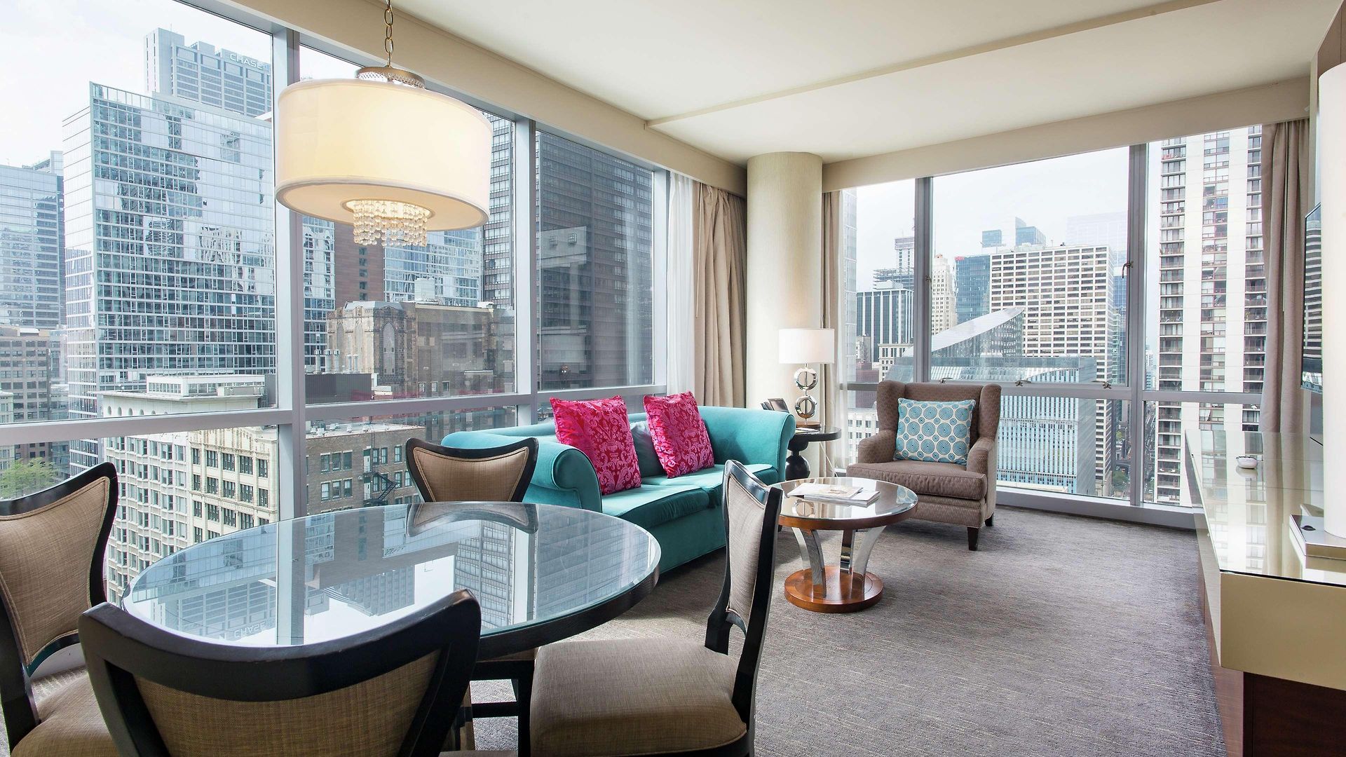 Hotel Thewit Chicago, A Hilton