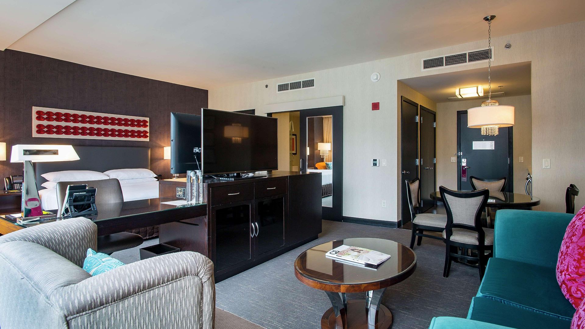 Hotel Thewit Chicago, A Hilton 4*