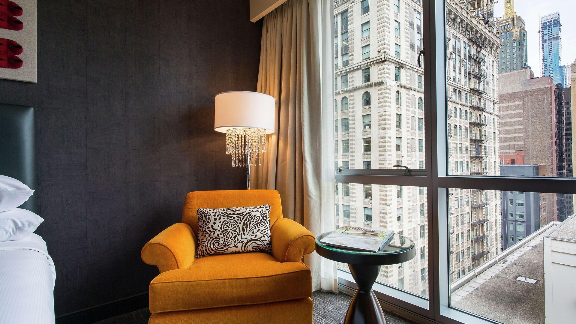 Thewit Chicago, A Hilton Hotel 4*
