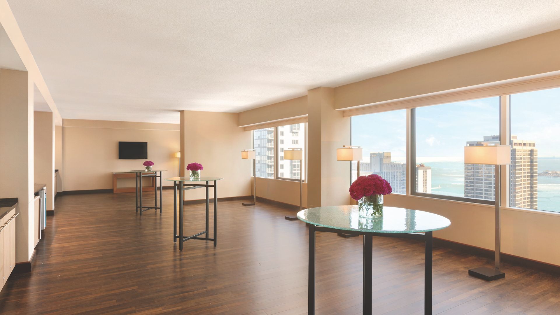 Swissotel 4*