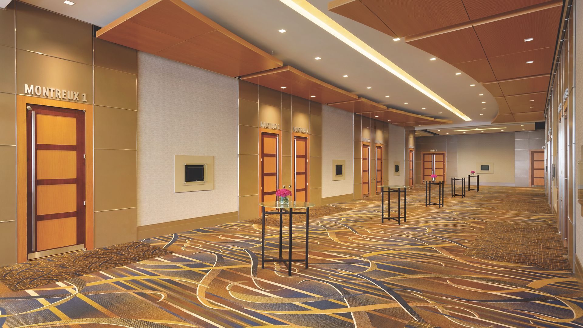 Swissotel 4*