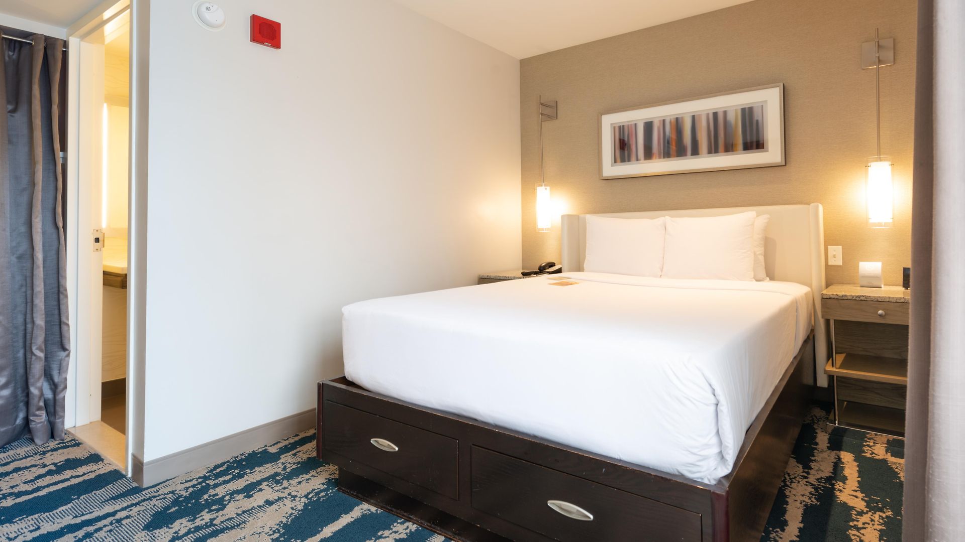 Felix Hotel