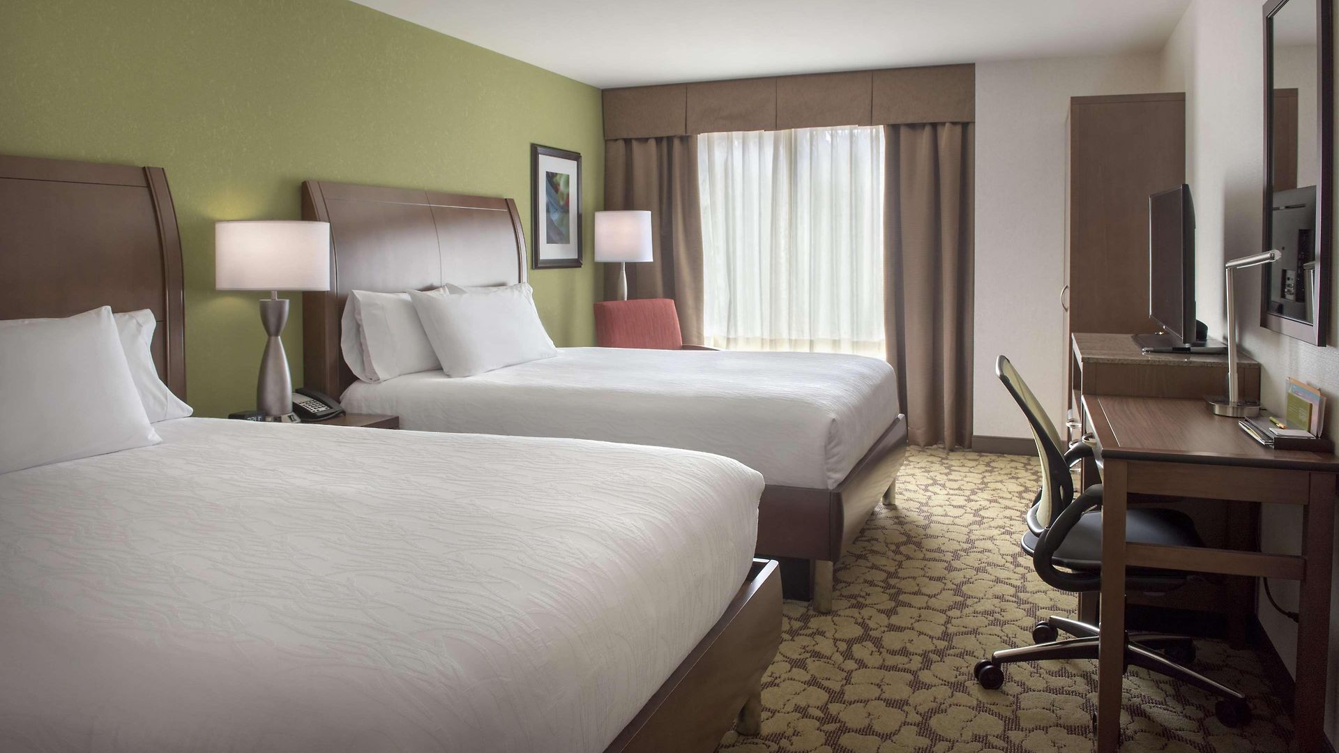 Hilton Garden Downtown Riverwalk Hotel 3*