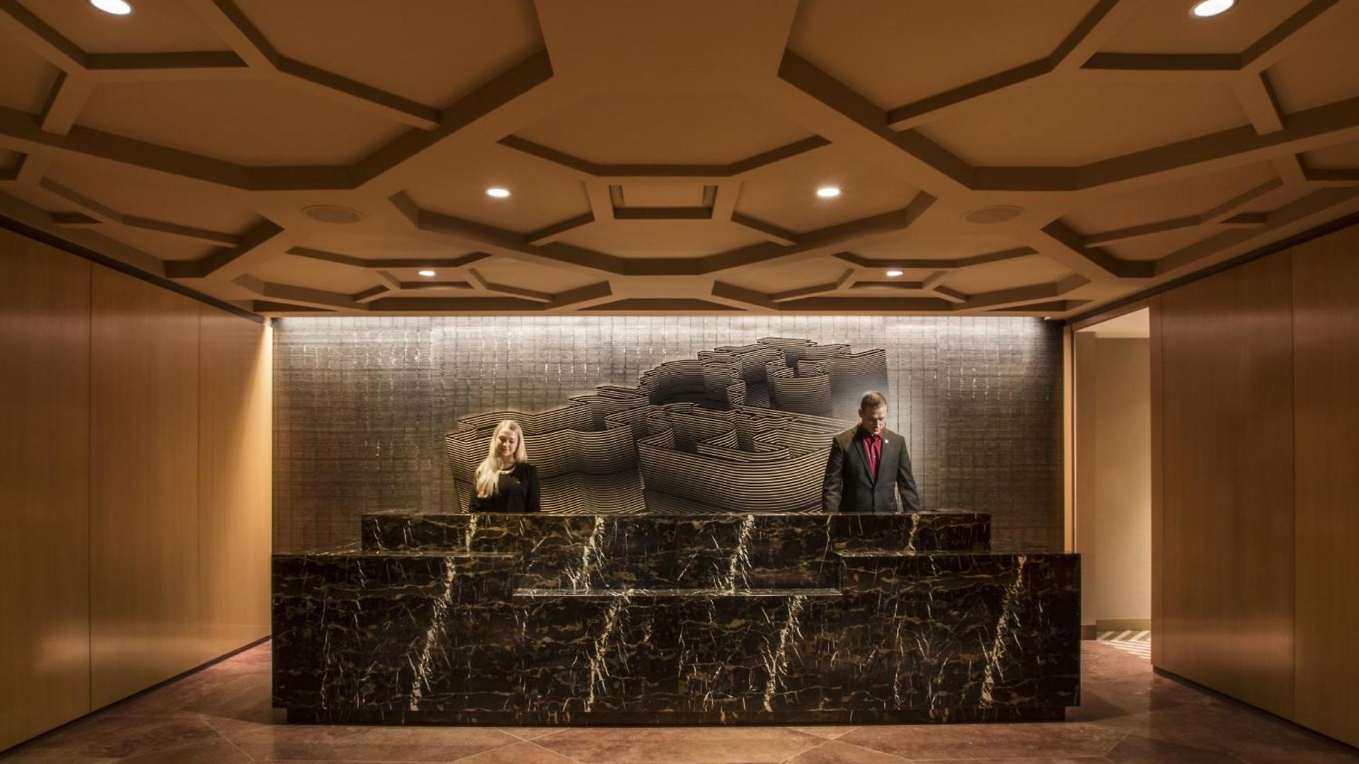 By Marriott Downtown Magnificent Mile 3*