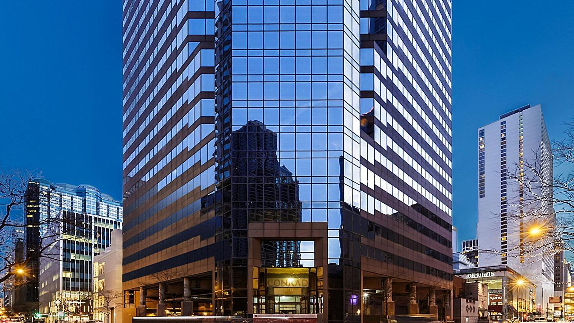 By Marriott Downtown Magnificent Mile 3* Chicago