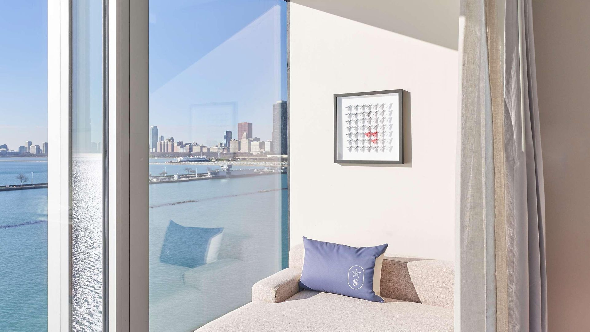 Hotel Sable At Navy Pier Chicago, Curio Collection By Hilton