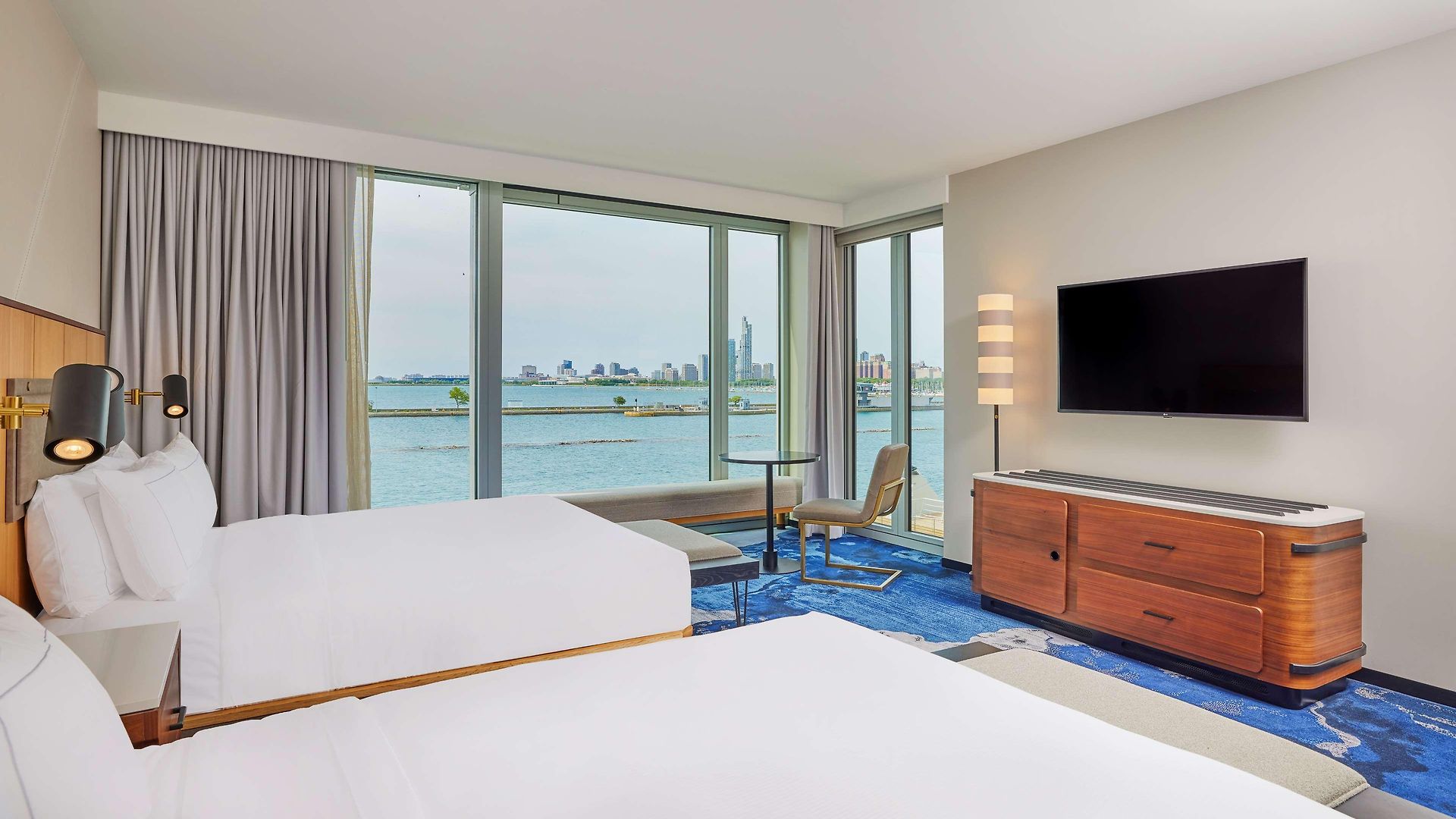 Sable At Navy Pier Chicago, Curio Collection By Hilton Hotel