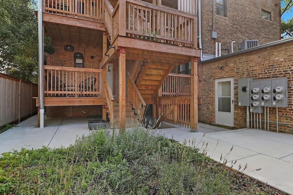 2br Close To Local Cafes & Stores - Magnolia G