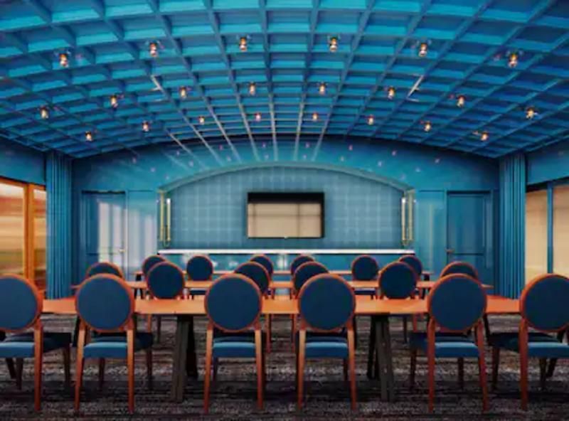 Hotel Canopy By Hilton Loop