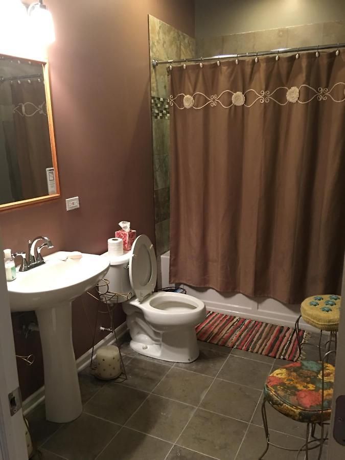 Bed & Breakfast Just Minutes From Downtown Chicago