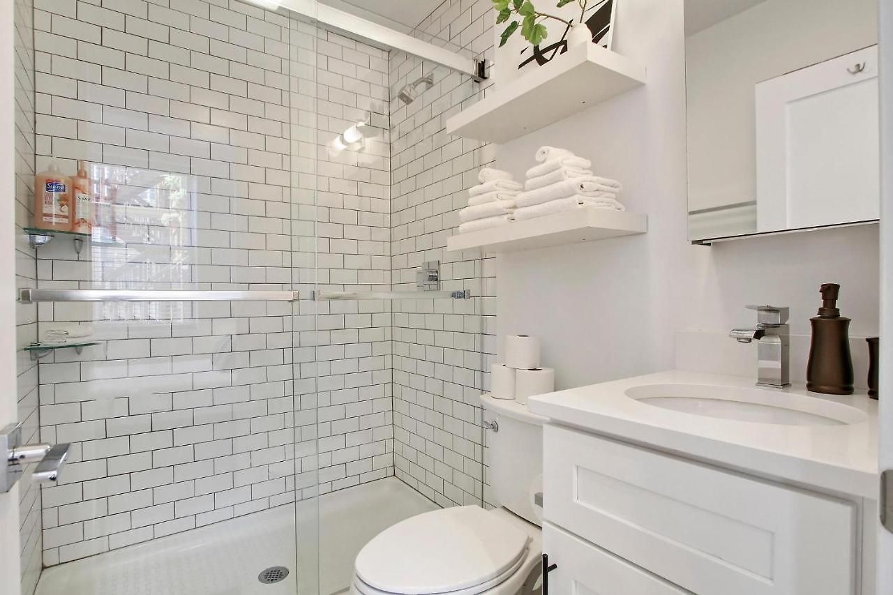 Cozy With In-unit Laundry And Wi-fi! - Montrose 111 Apartment Chicago