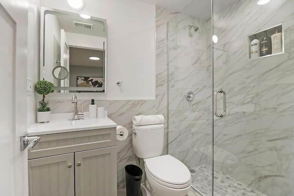 Apartment 2br Close To Local Cafes & Stores - Magnolia G *