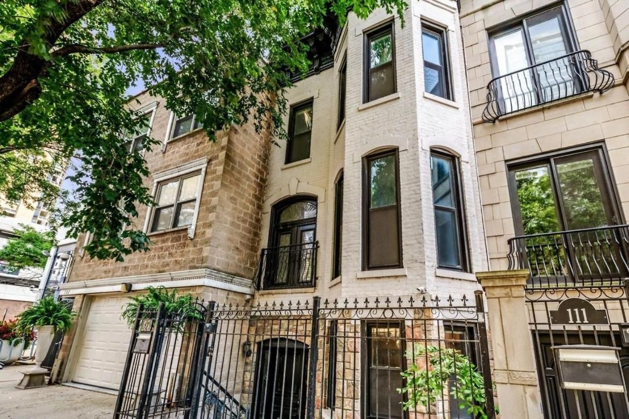Luxurious Classic Gold Coast For 12 Guests * Chicago