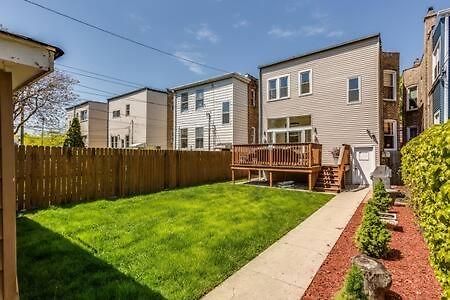Garage Parking - Vintage Charm - And A Fabulous Location! Easily Enjoy The Of Chicago! Chicago