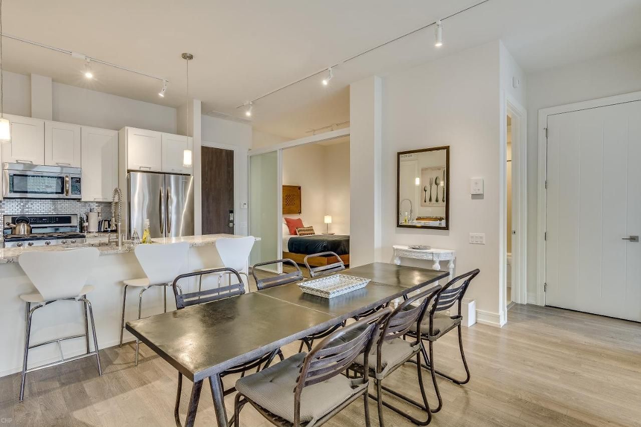 Sheridan Park Stunner! No Matter If Are In Town For Business Or Fun Has Covered Apts Apartment