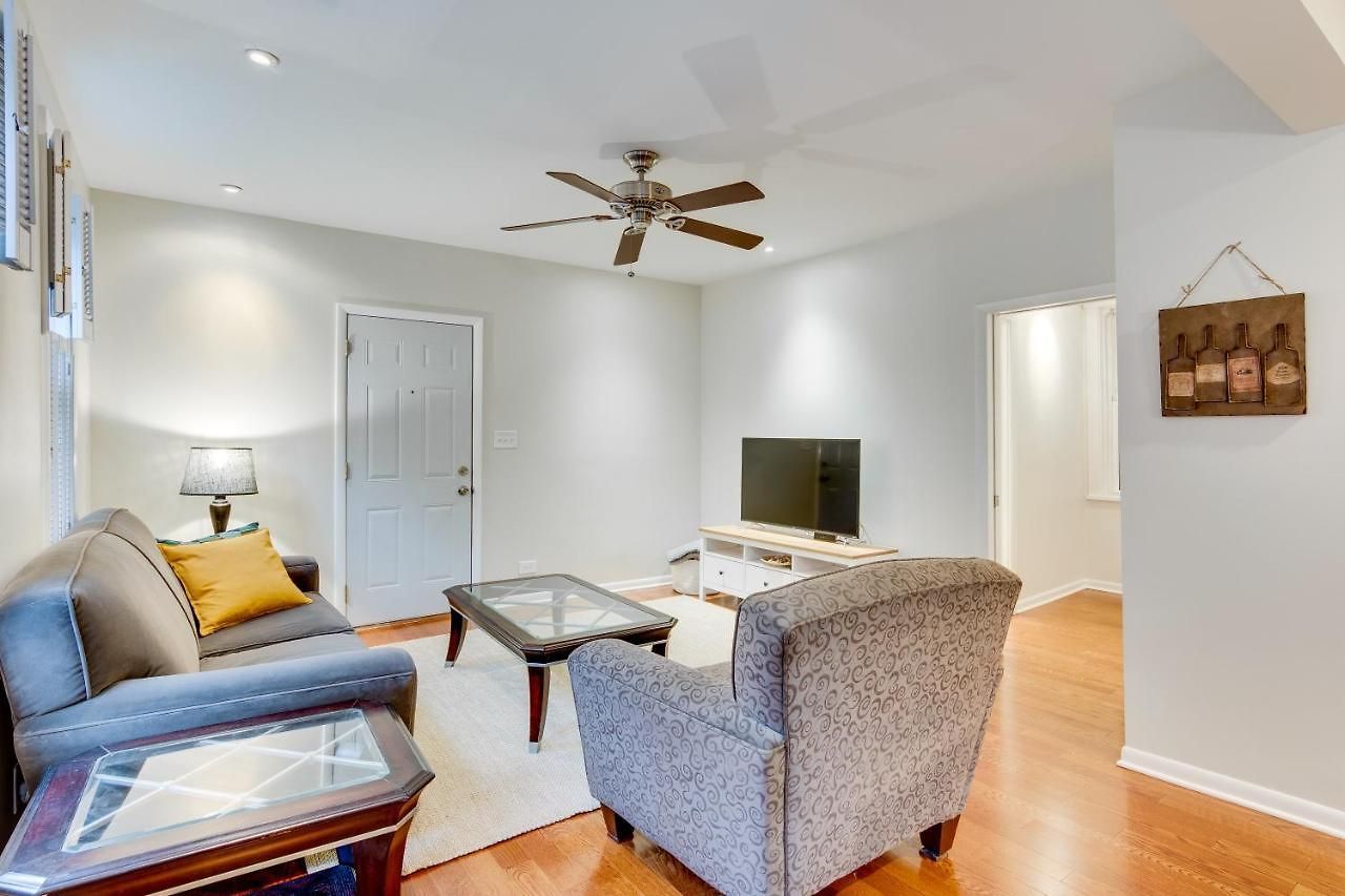 Pet Friendly! Historic River West Neighborhood - Easy Access To O'hare Apts