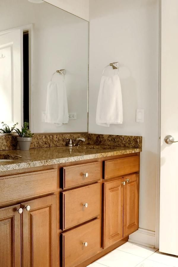 Breathtaking Getaway In Prime Lakeview Location! * Chicago