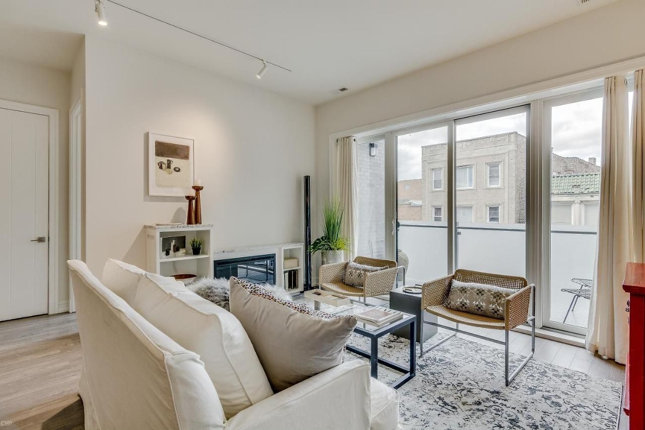 Apartment Sheridan Park Stunner! No Matter If Are In Town For Business Or Fun Has Covered Apts